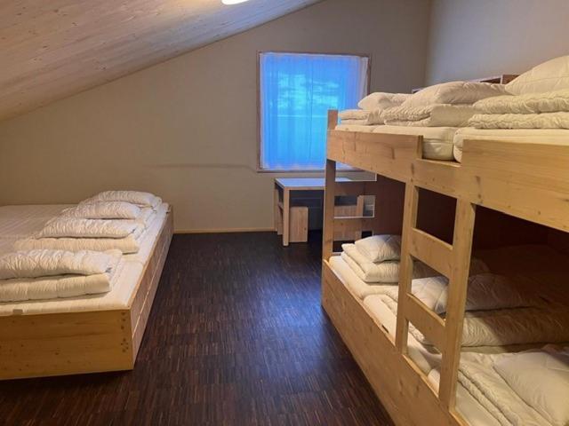 Nova Casa Spinatscha Sedrun Hostel Ruang foto