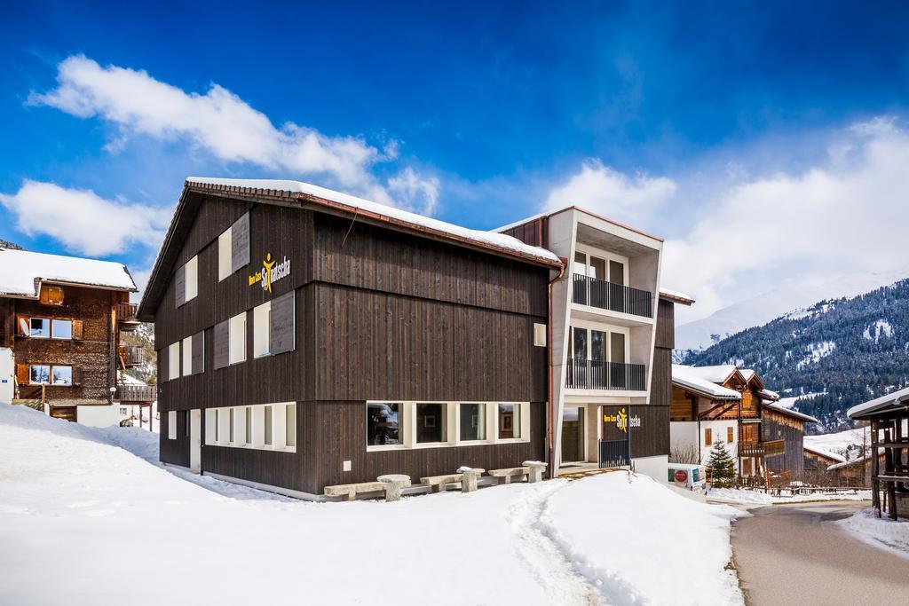 Nova Casa Spinatscha Sedrun Hostel Bagian luar foto
