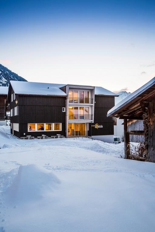 Nova Casa Spinatscha Sedrun Hostel Bagian luar foto